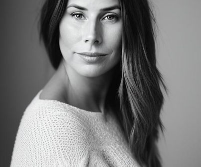 Sabrina Headshot b_w