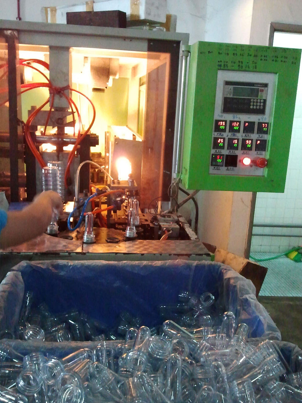 Proses Blow PET bottles
