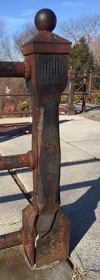 09 EB Railing - fractured post