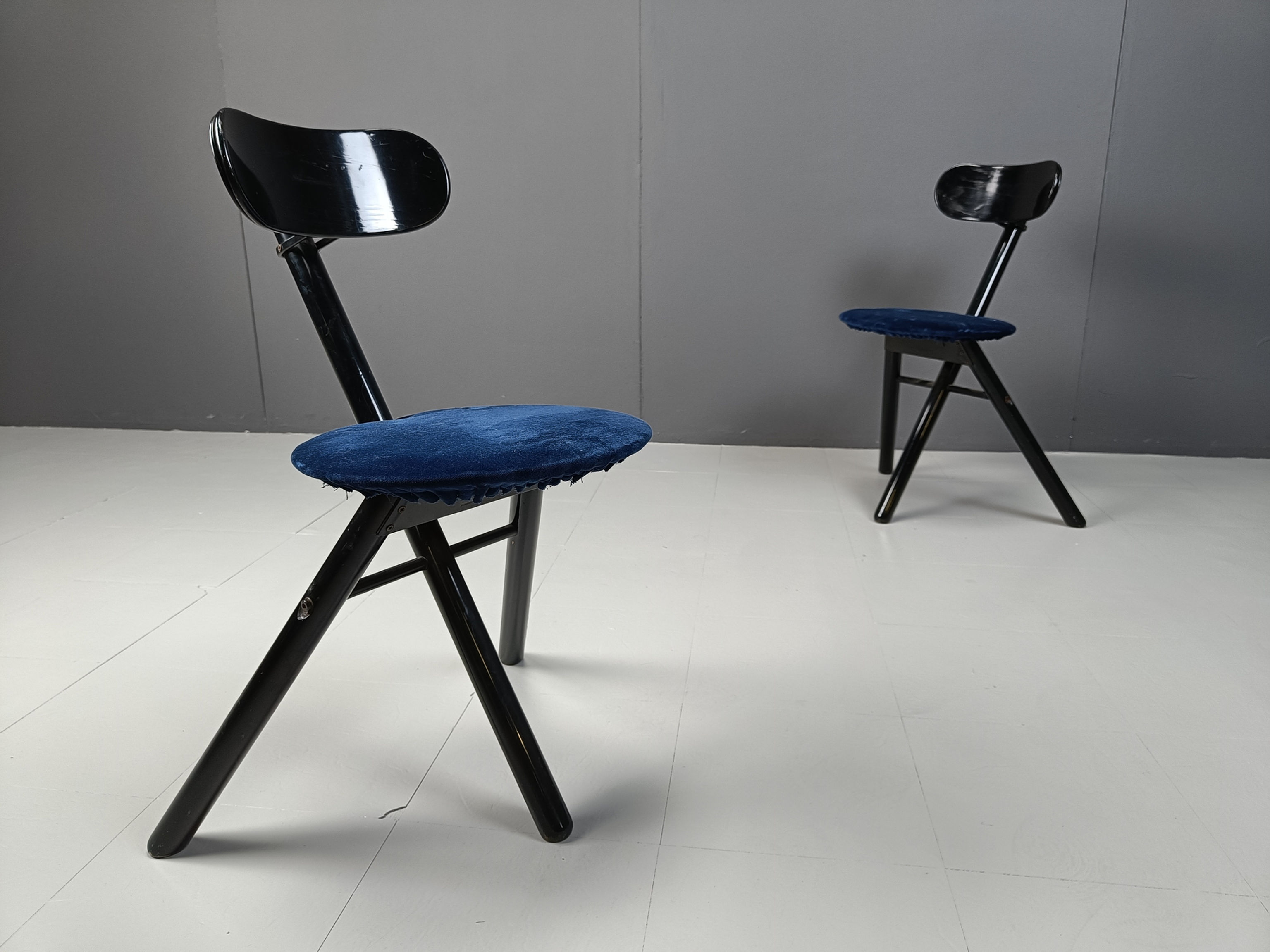 Pair of foldable stools by Calligaris, 1990s