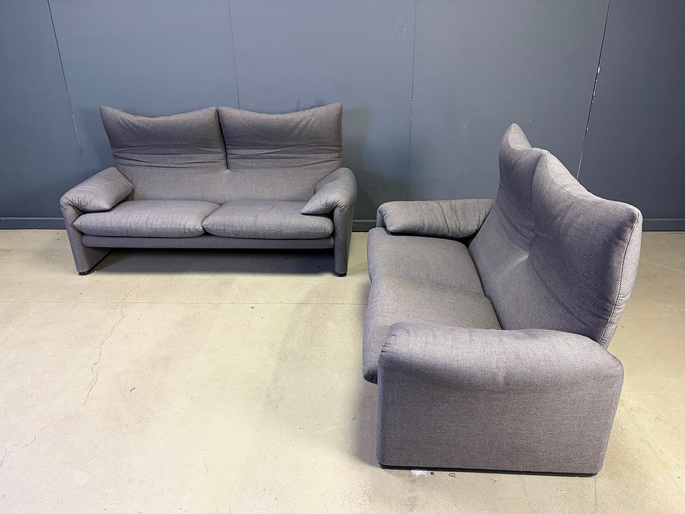 Thumbnail: Pair of Maralunga sofas by Vico Magistretti for Cassina, 1990s