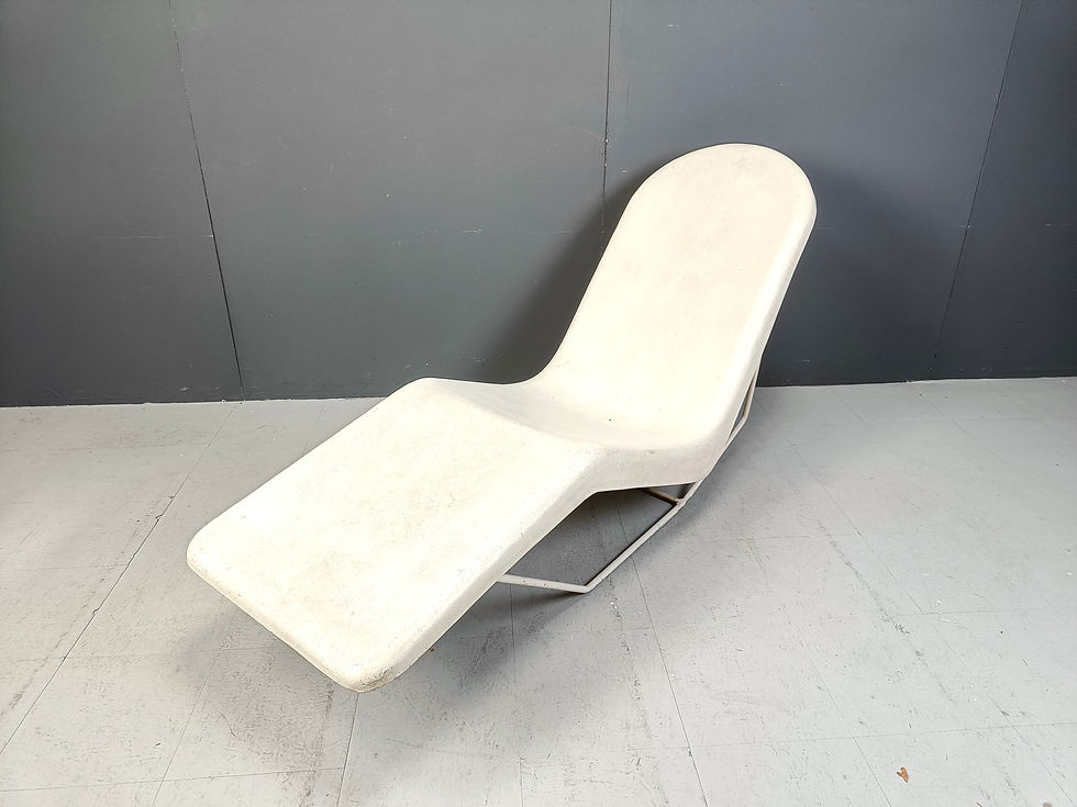 Thumbnail: Mid century fiberglass chaise longue, 1960s