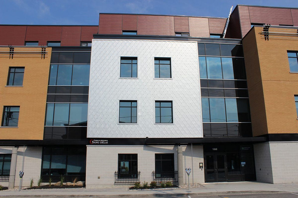 Vitrine commerciale en verre