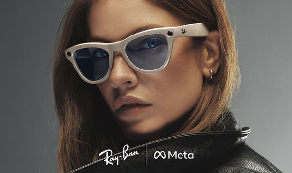 A women wearing rayban meta glasses