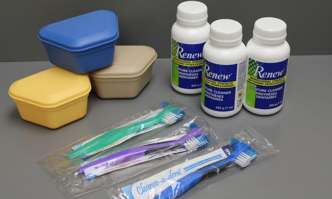 Denture cleaner and brushes