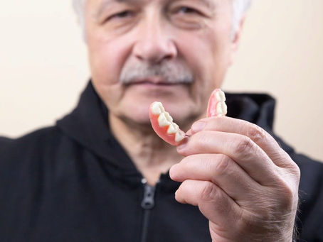 DENTURES VS DENTAL IMPLANTS – WHAT’S BEST FOR YOU?
