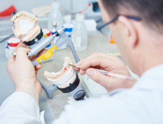 https___www.postingsdentures.com_uploads_hCFWqkV2_Denturists-Questions-To-Ask.jpg
