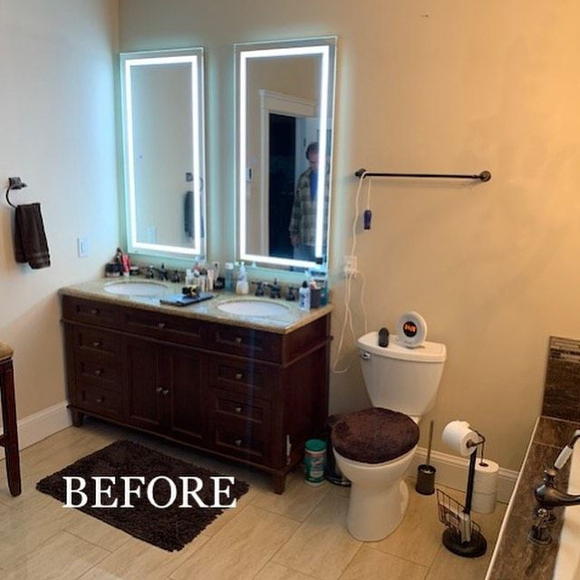 Interior of a bathroom before renovation 