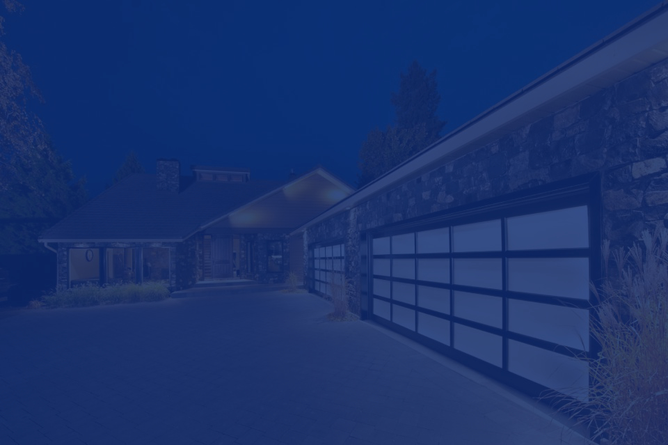 Red Deer Overdoor photo 3