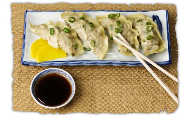 dumplings chopsticks