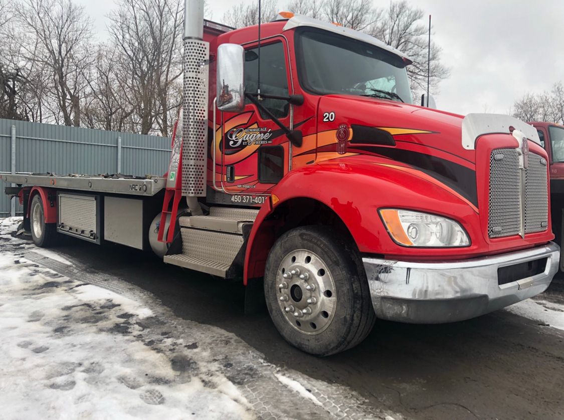 Towing Valleyfield nuit