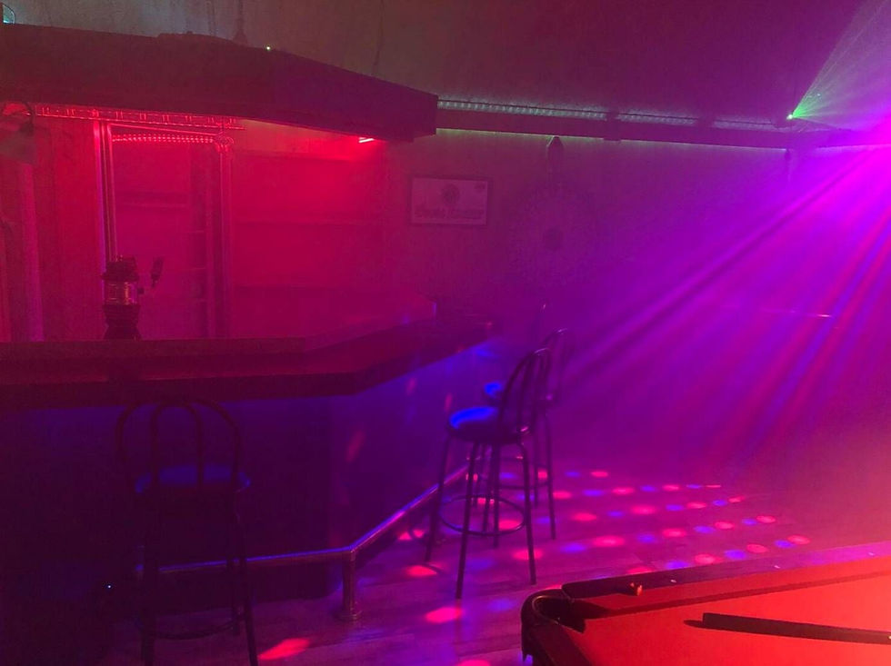 Bar avec jeux de lumière 1