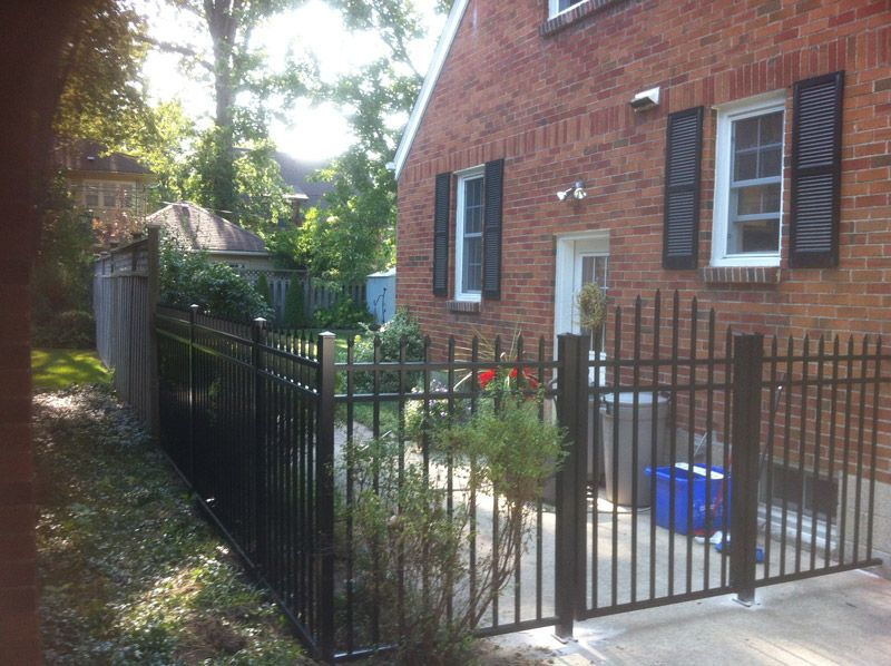 Fence, Railing and Gate Installations in the Windsor Area