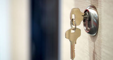 door lock with keys