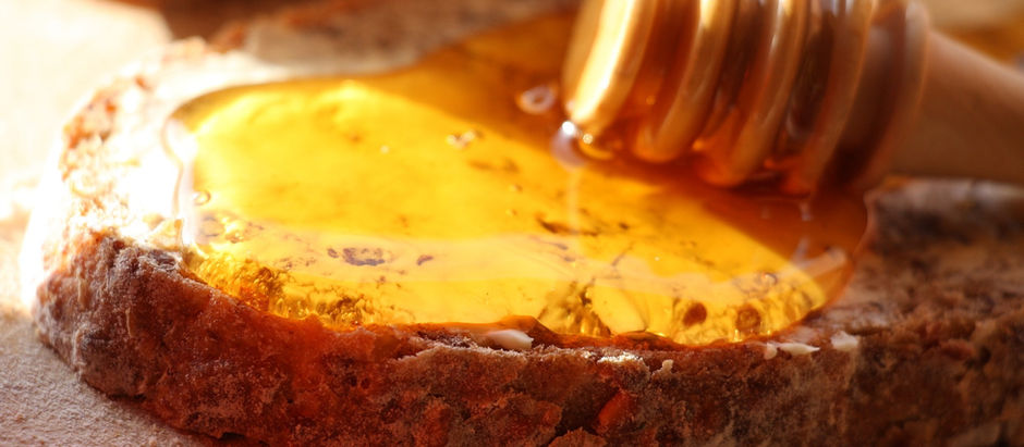 Fit As You Eat: Is Honey a Healthier Sweetener?