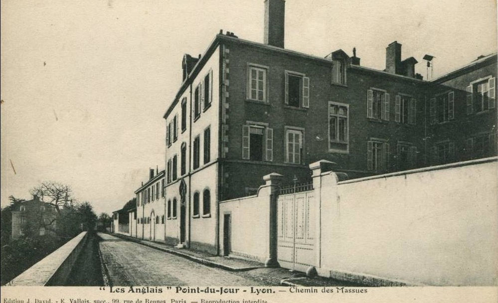 La Roseraie - Les Anglais - chemin des Massues
