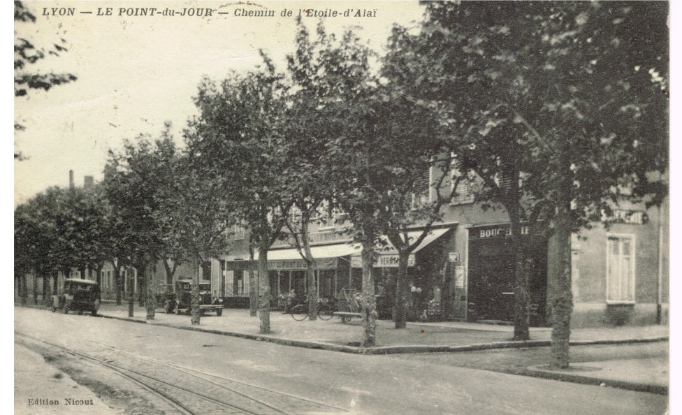 Le chemin de l'Etoile-d'Alaï