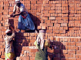 The Irula Tribe Still Surviving As Slaves, While We Celebrate 75 Years Of Independence