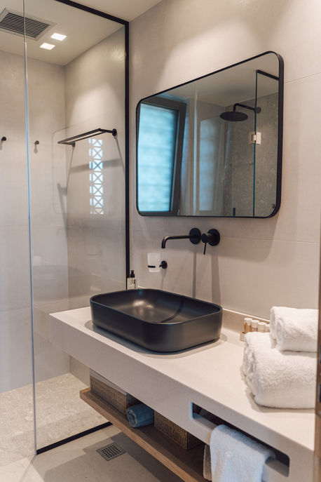 
Taf villas. Premium villa. Infinity pool. Luxury beach resort. 1 bedroom villa. Hotel. Accommodation. Villas. Vacation. Greece. Kos island. Pool. The bathroom details are providing a sanctuary of comfort and luxury.
