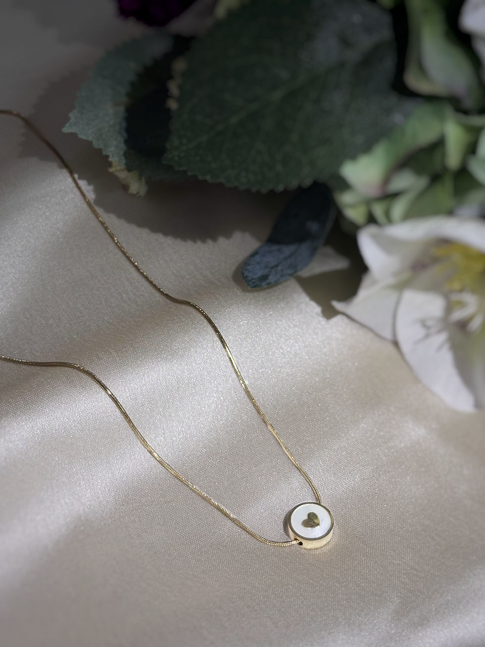 Thumbnail: 18 KT gold Plated Aura Heart Mother-of-Pearl Necklace