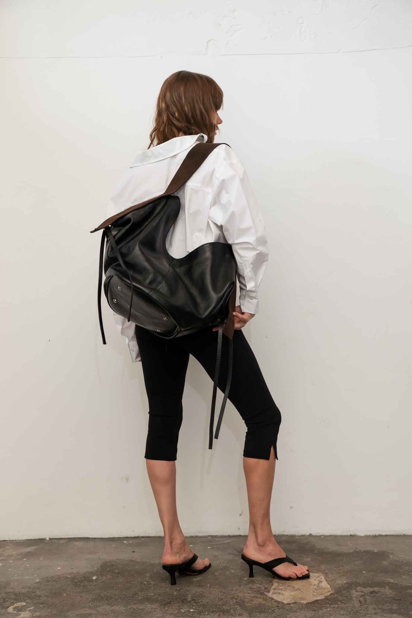 Bolso MEGA Negro | Correa gamuza Chocolate
