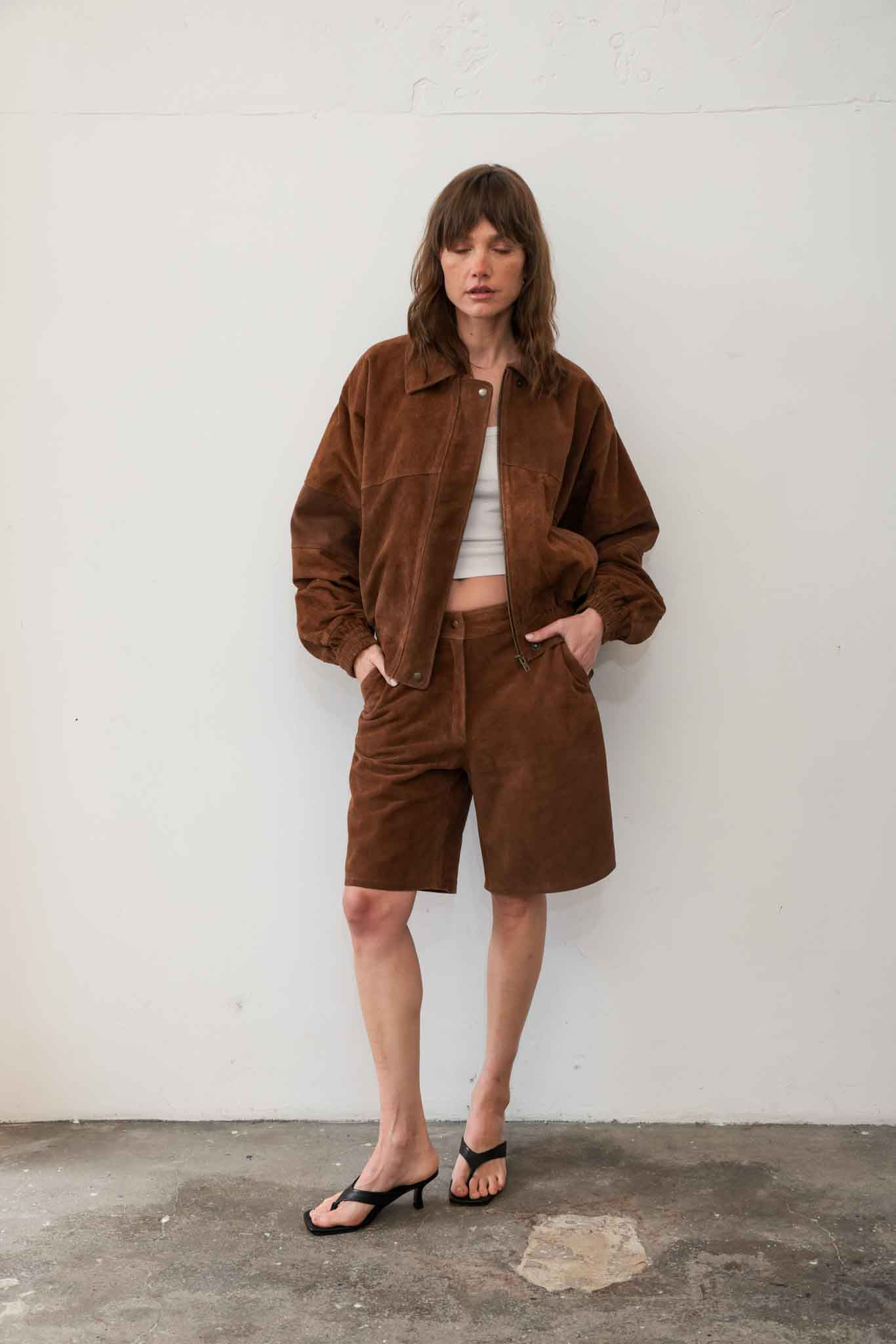PRE VENTA | Jacket BOMBER CORTA gamuza marrón