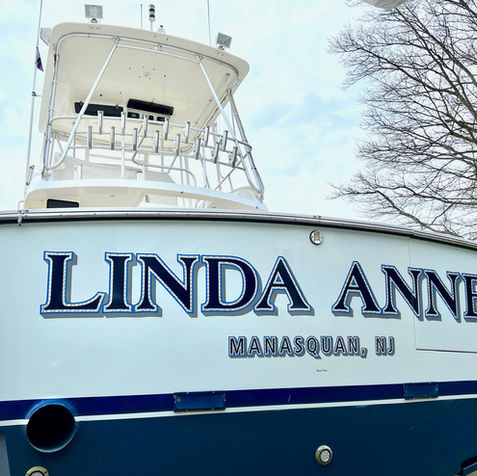 custom boat lettering