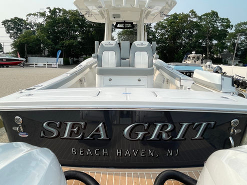 boat lettering, custom boat lettering, boat decals, vinyl lettering, vinyl letters, custom, transom art, gold leaf, quality lettering, lettering, boat wraps, silver leaf, boat art, nunn and son
