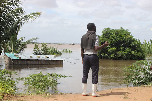 Jan floods - submerged houses.JPG