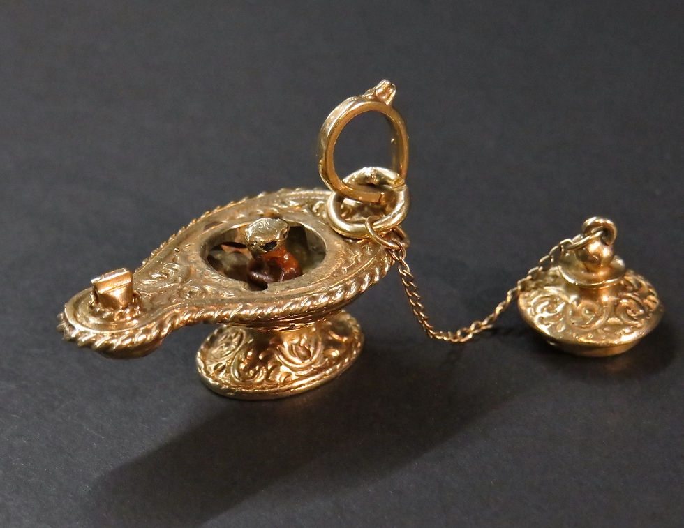 1960's 9ct Gold 'Genie in a Lamp' Pendant/ Charm