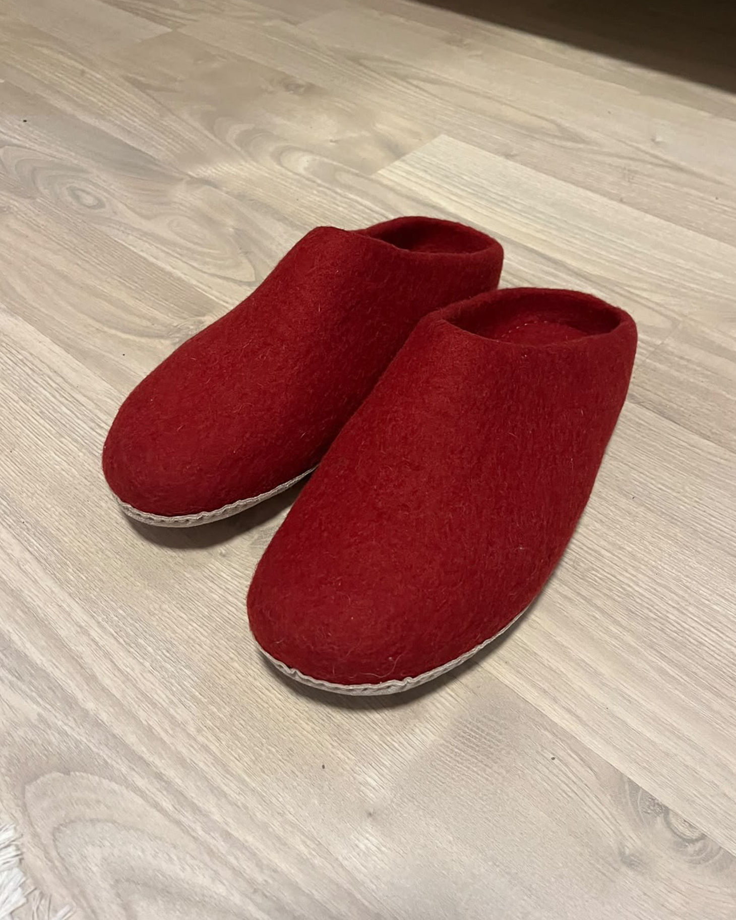 EKATA 8365 UNSTAD Felted Wool Slippers