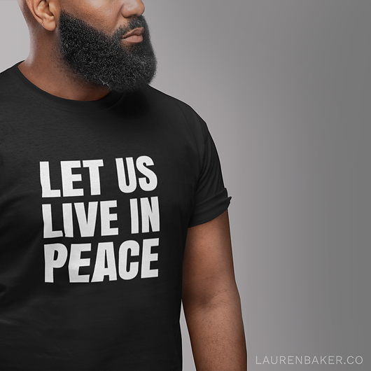 tee-shirt-mockup-of-a-man.png