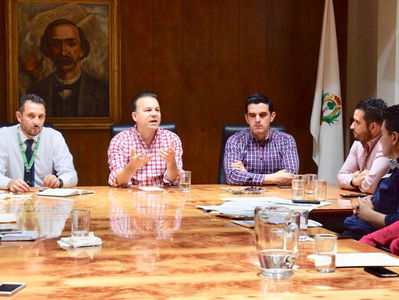 Deben corregirse cobros
excesivos de CFE: Esteban