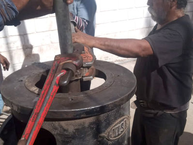 Realizan mantenimiento a un pozo para brindar un mejor servicio