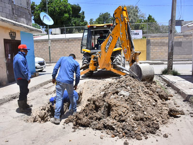 Realizan reposición de drenaje en la Rubén Jaramillo