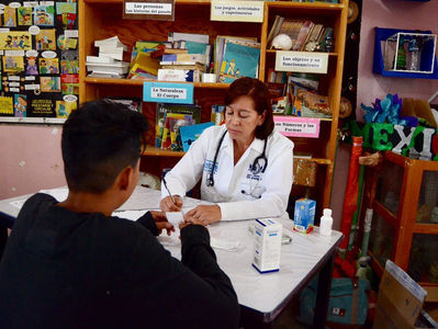 Lleva Enríquez atención médica a familias rurales