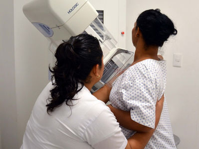 Este viernes inicia campaña para detectar y prevenir el cáncer de mama en Gómez Palacio