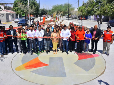 Entrega alcaldesa Leticia Herrera Ale rehabilitación de la “Plaza Santa Teresa”