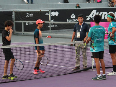 Avanza Durango a cuartos de final en tenis
