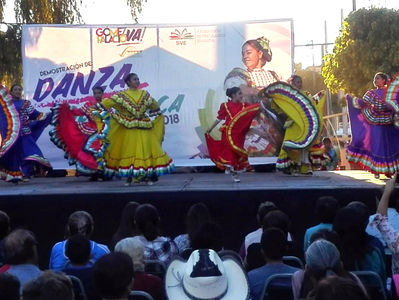 EXITOSA DEMOSTRACIÓN DE BAILES FOLCLÓRICOS
