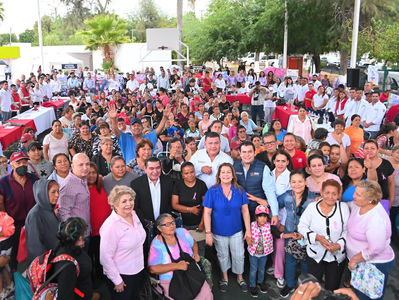 Atiende alcaldesa Leticia Herrera peticiones de vecinos de la colonia Santa Rosa