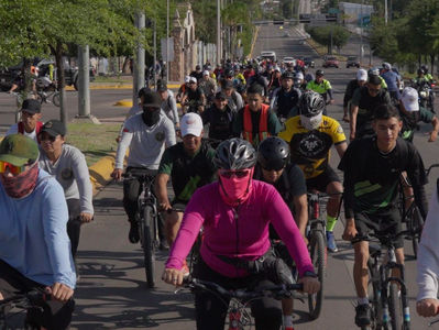Más de 200 jóvenes participan en la Rodada por la Paz y contra las Adicciones en Durango