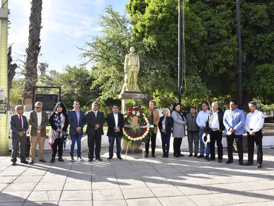 Presenta Ayuntamiento de Gómez Palacio sus respetos al Benemérito de la Américas