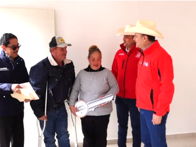 Esteban entrega 10 cuartos dormitorio para brindar espacios dignos a familias de Vicente Guerrero