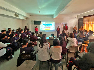 Imparte pláticas de prevención al consumo de sustancias tóxicas en escuelas de Gómez Palacio