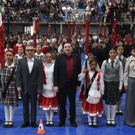 Gobierno de Durango enciende el orgullo patrio entre miles de estudiantes