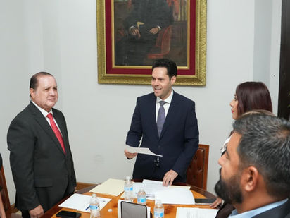 Por unanimidad, Comparecerán 15 funcionarios ante el Congreso
