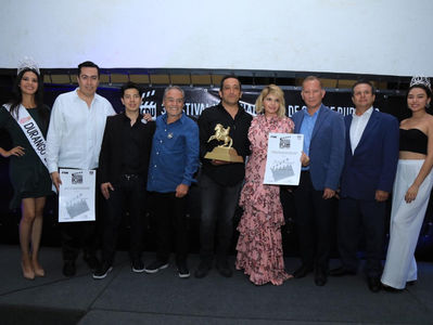 Reconoce Municipio a Julián Hernández con “Centauro de Oro”