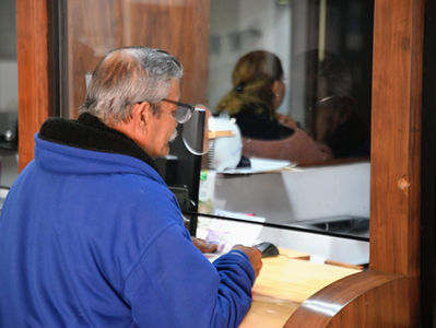 SIDEAPA invita a adultos mayores a registrarse y renovar descuento INAPAM 2026