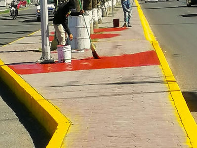 Prosiguen esfuerzos por limpiar y mantener vialidades en buenas condiciones